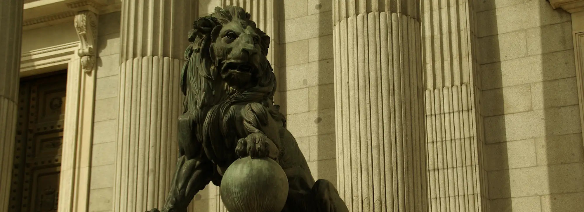 Los leones del Congreso: la historia que nadie cuenta