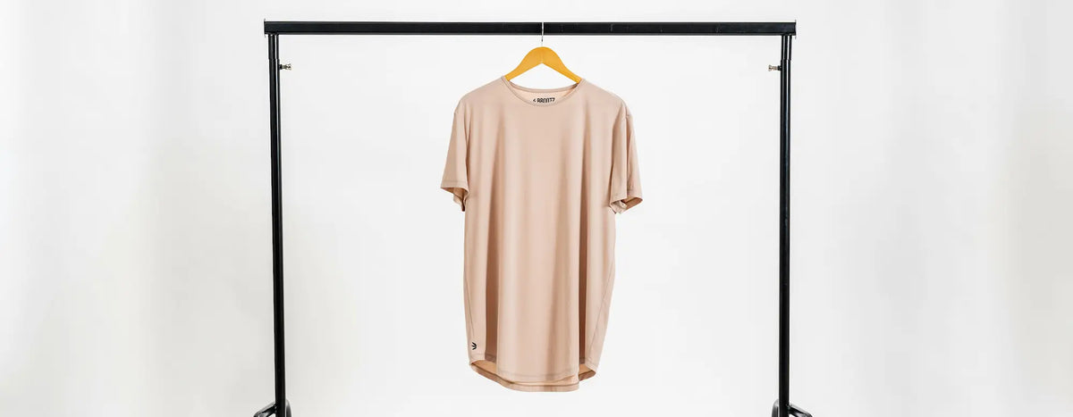 Cómo elegir la talla correcta de una camiseta oversize de hombre